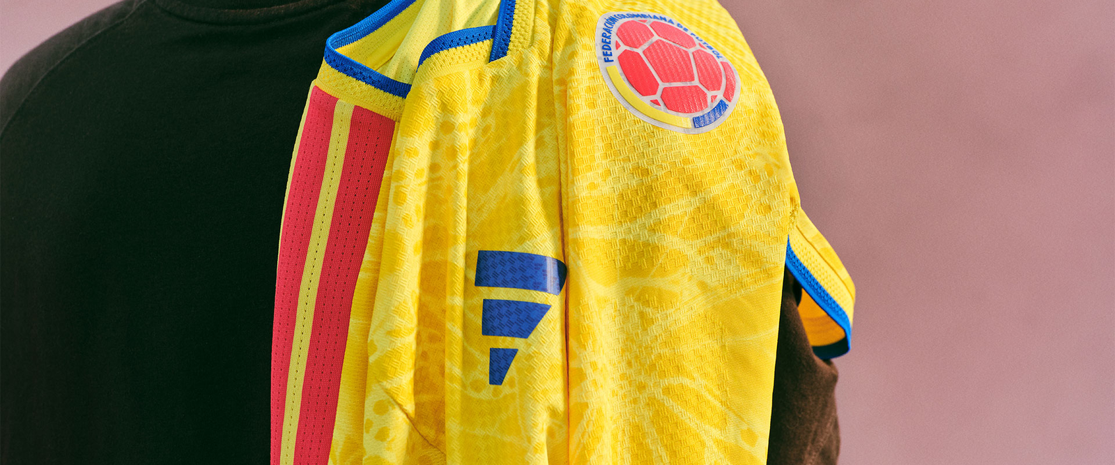 Camisa adidas Colômbia 2026-2027 amarela